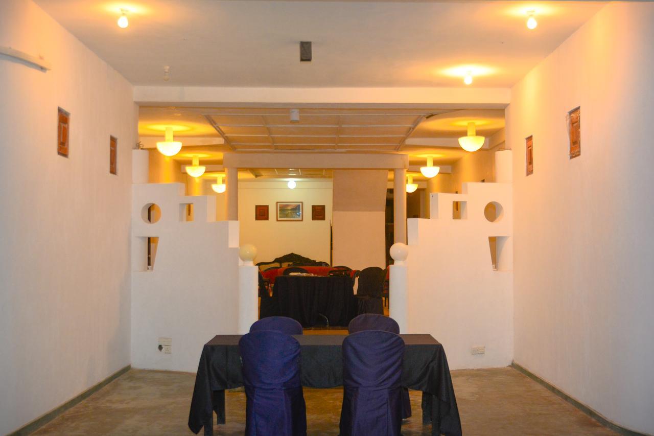 Rainbow Beach Hotel Negombo Luaran gambar