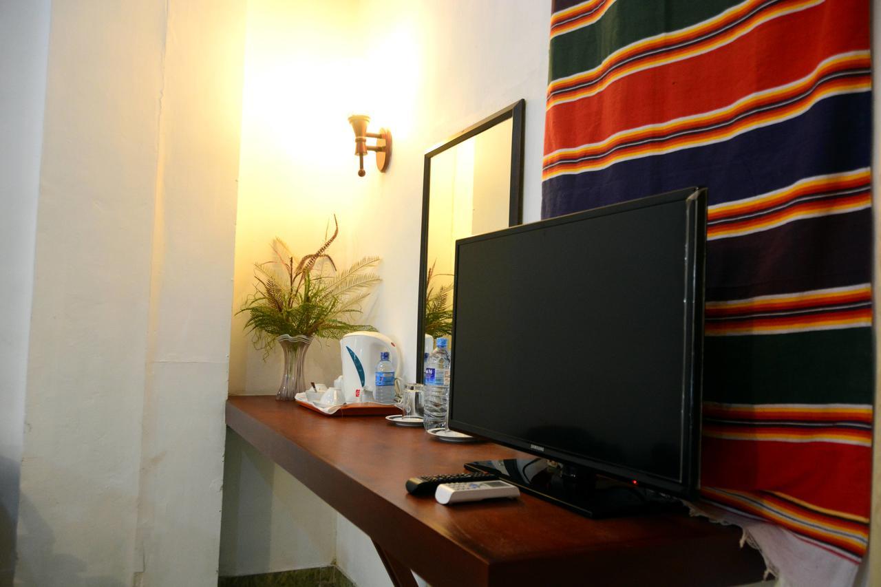 Rainbow Beach Hotel Negombo Luaran gambar