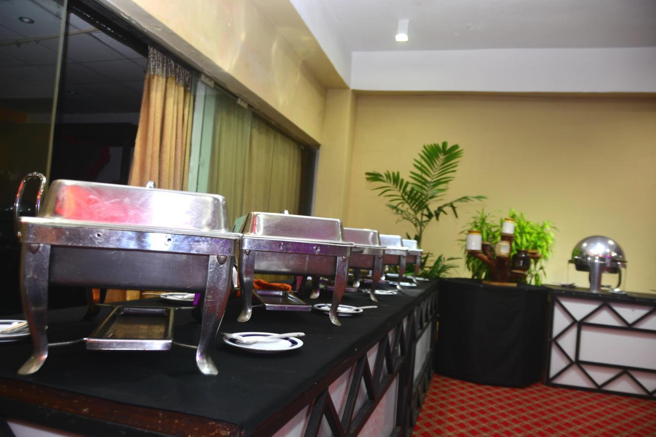 Rainbow Beach Hotel Negombo Luaran gambar