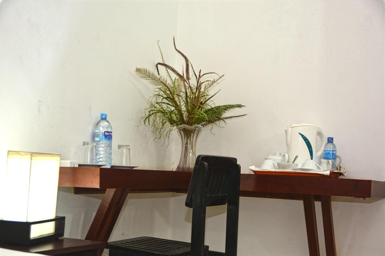 Rainbow Beach Hotel Negombo Luaran gambar
